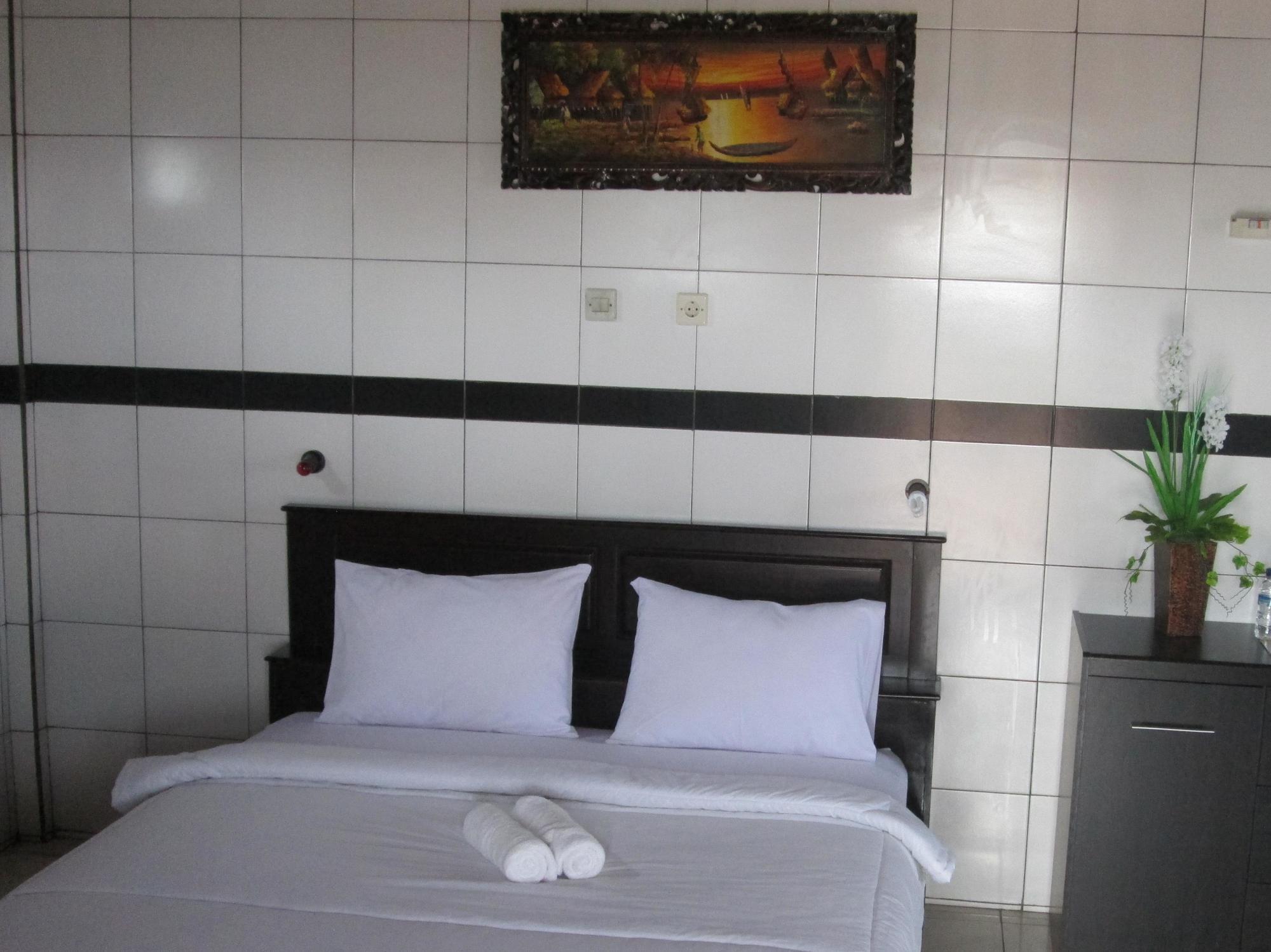 Vaccinated Staff - Oyo 3523 Gong Corner Homestay Kuta Lombok Extérieur photo