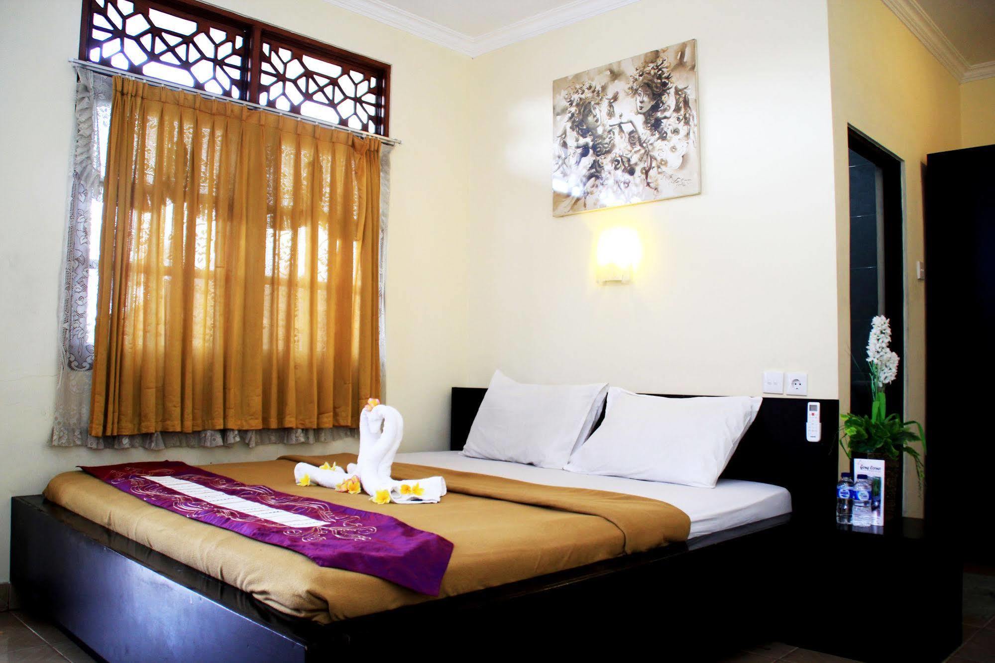 Vaccinated Staff - Oyo 3523 Gong Corner Homestay Kuta Lombok Extérieur photo