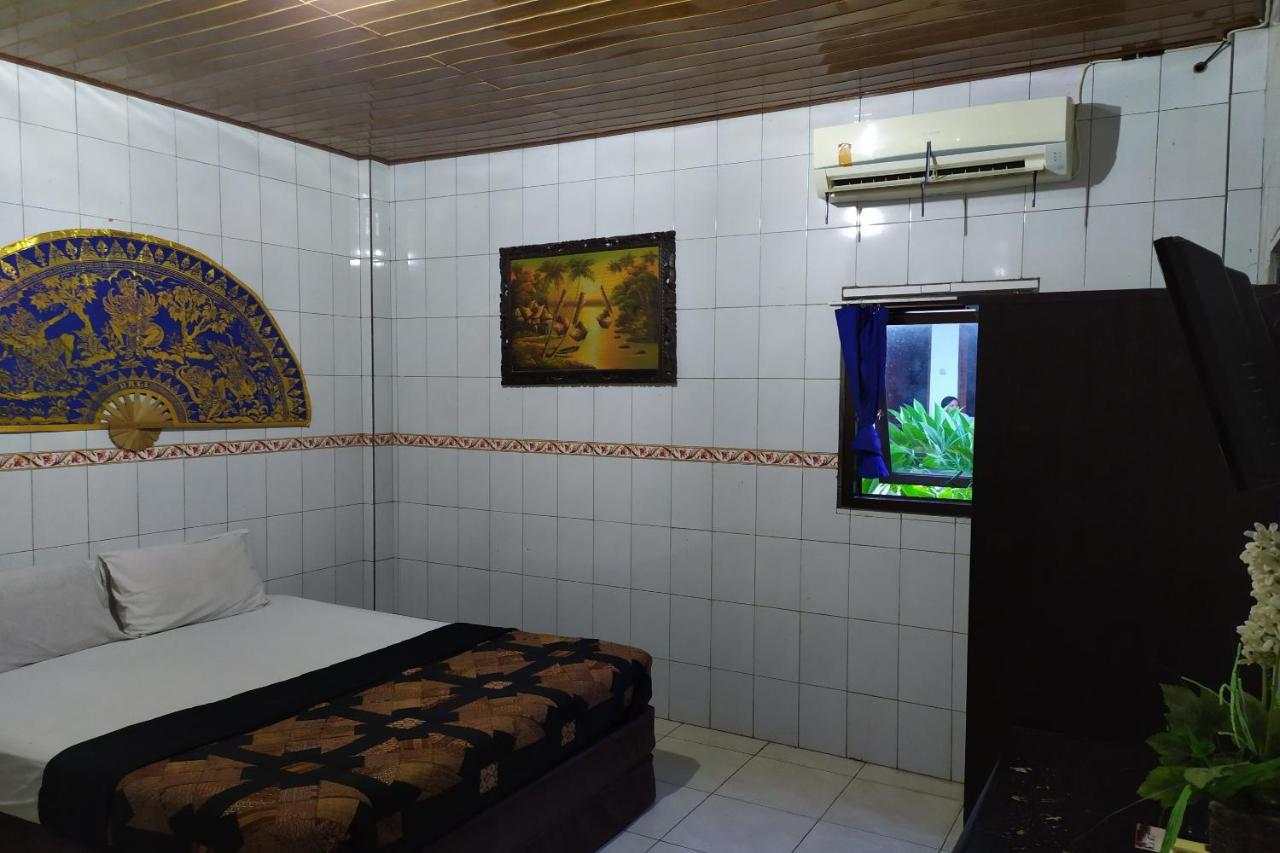 Vaccinated Staff - Oyo 3523 Gong Corner Homestay Kuta Lombok Extérieur photo