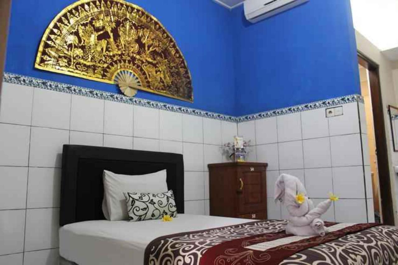 Vaccinated Staff - Oyo 3523 Gong Corner Homestay Kuta Lombok Extérieur photo